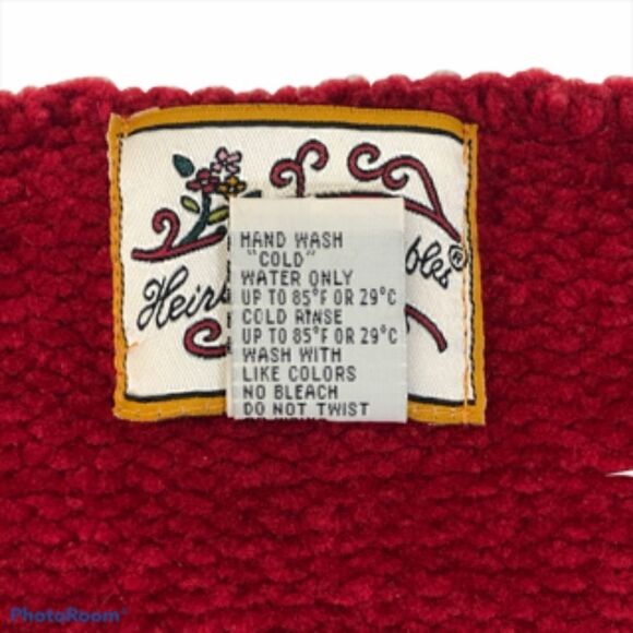 Heirloom Collectibles Vintage Knitted Sweater - Picture 4 of 4